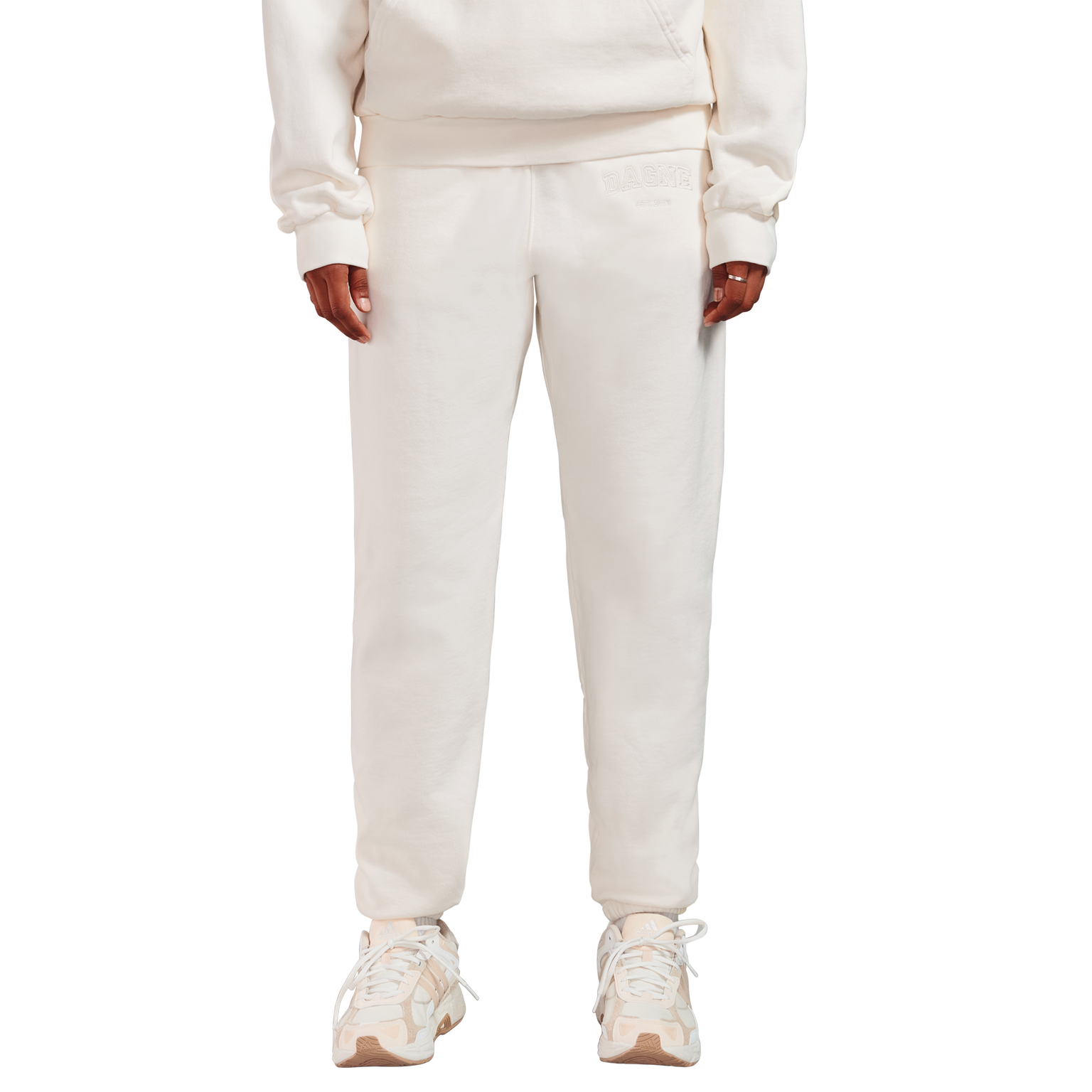 NoPDP - hover Varsha is 5’11 wearing size M sweatpants.