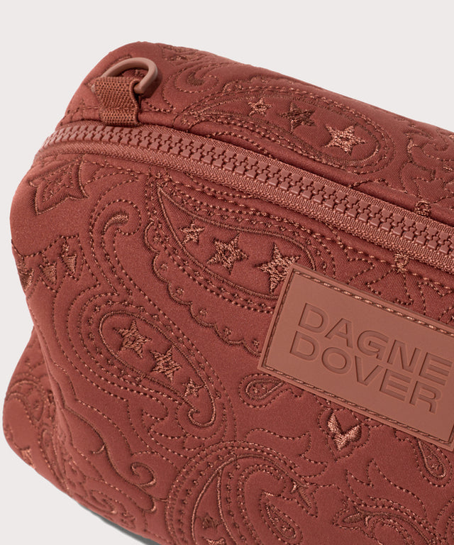 Hunter Toiletry Bag in Sweet Tea Paisley, Large