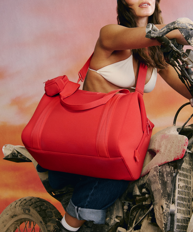 Landon Carryall in Cherry, Large