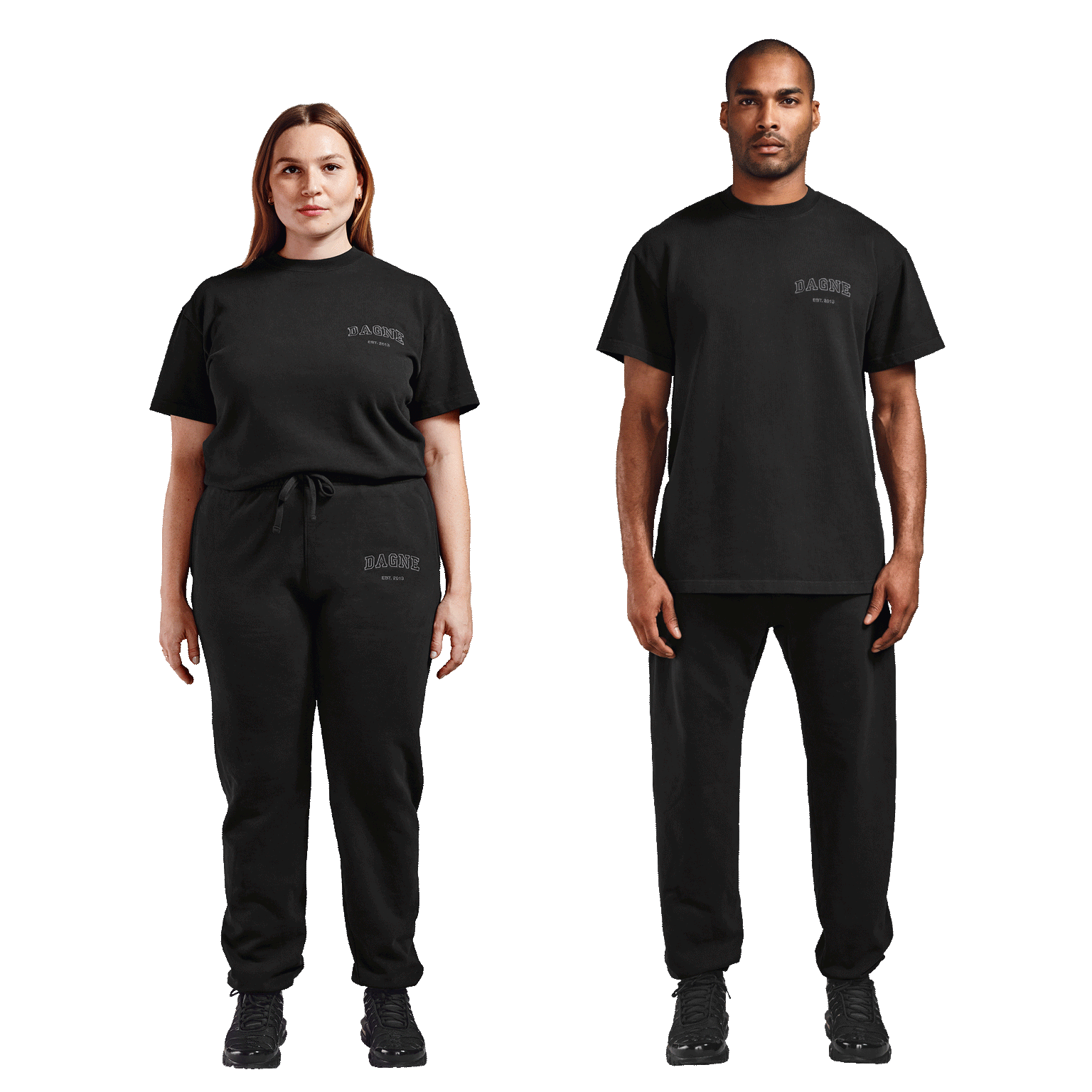 Model Left: Stella is 5’7” wearing size M,  Model Right: Jenry is 6’0” wearing size M