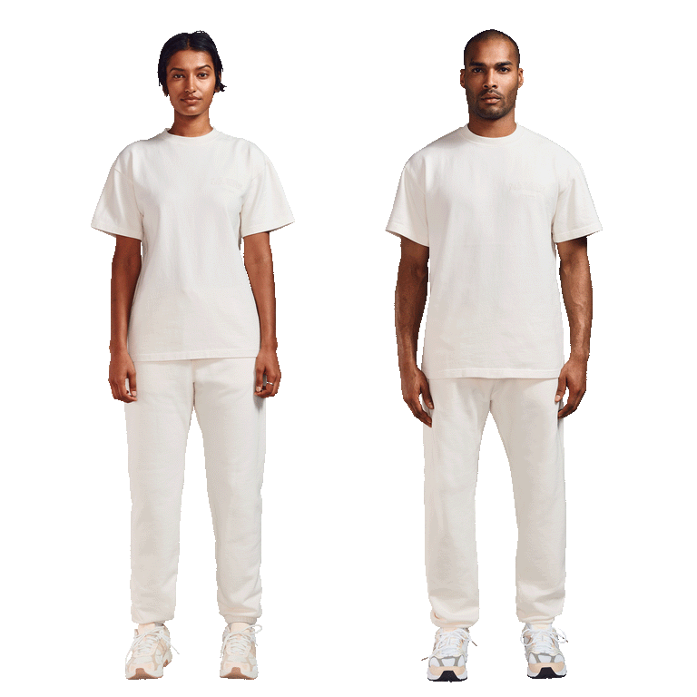 Model Left: Varsha is 5’11” wearing size XS,  Model Right: Jenry is 6’0” wearing size M