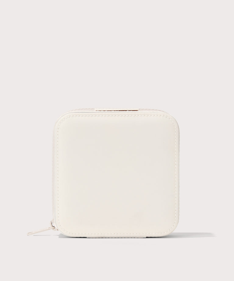 Dagne Dover Large Frankie Jewelry Case in white.
