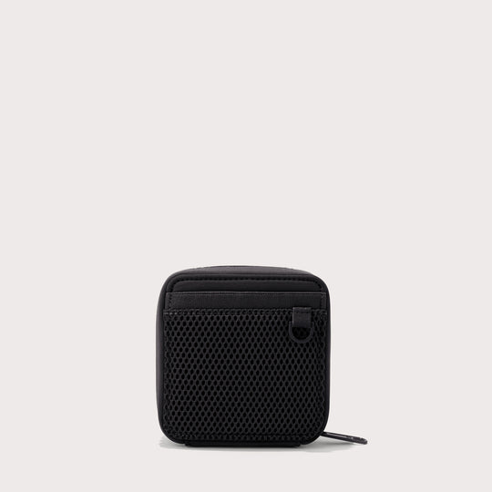 Arlo Tech Organizer in Onyx, Small