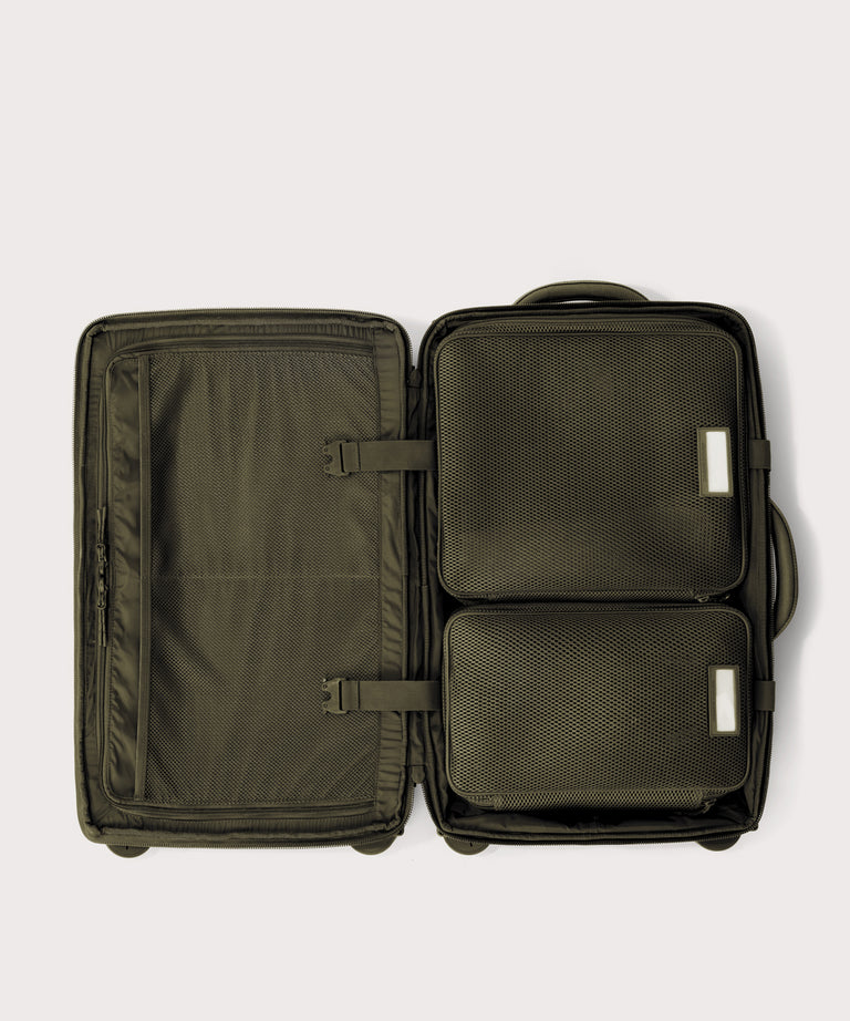 Caption: Extra medium, medium, and Small Roma in 28.5” Sydney