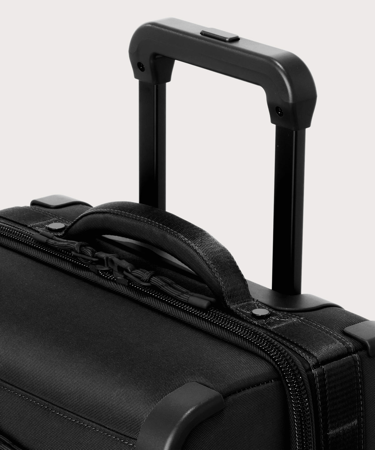 Seattle Carry-On Luggage in Onyx, Smaller - 20.5 inch