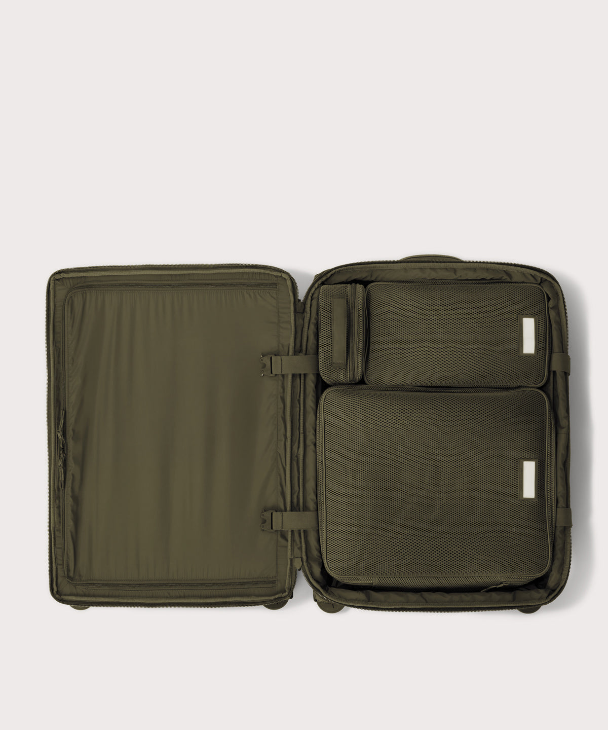 Caption: Extra extra large, extra large, and extra large Roma in 28.5” Sydney